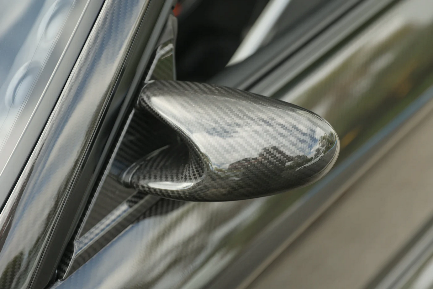 GReddy Garage Active Nissan Skyline GTR R32 Carbon Side Mirror Set