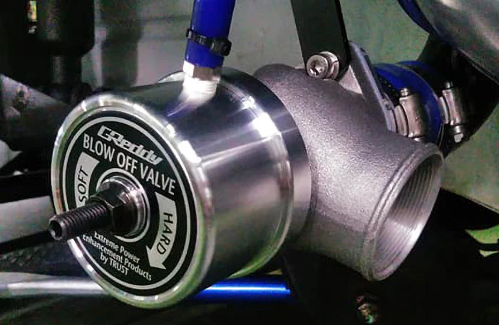 GReddy Type R Blow Off Valve BOV and Adapter kit - Skyline R32 R33 R34