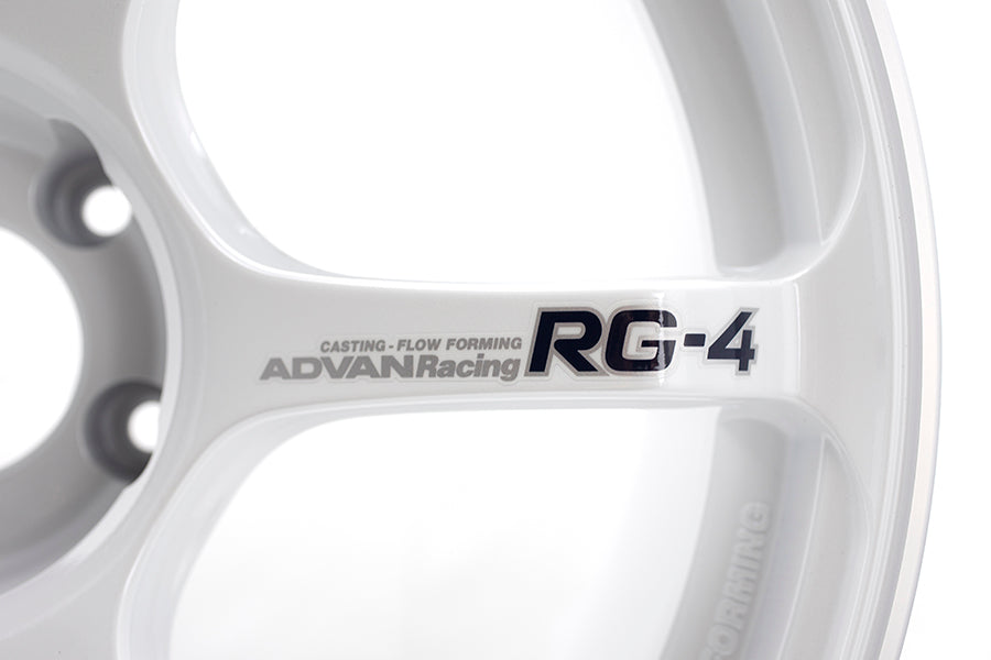 Advan RG-4 18x11 +30 5x114.3 Racing White Metallic & Ring Wheel