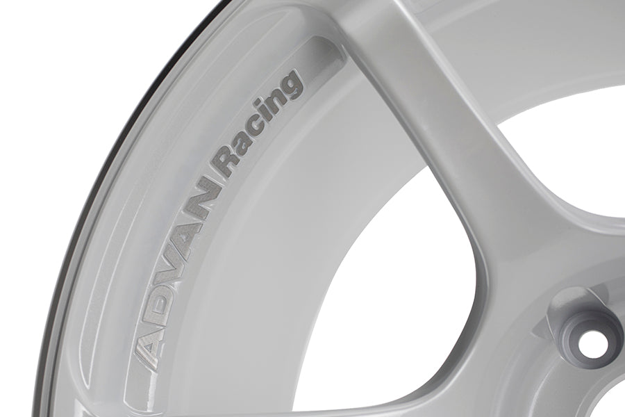 Advan RG-4 18x11 +30 5x114.3 Racing White Metallic & Ring Wheel