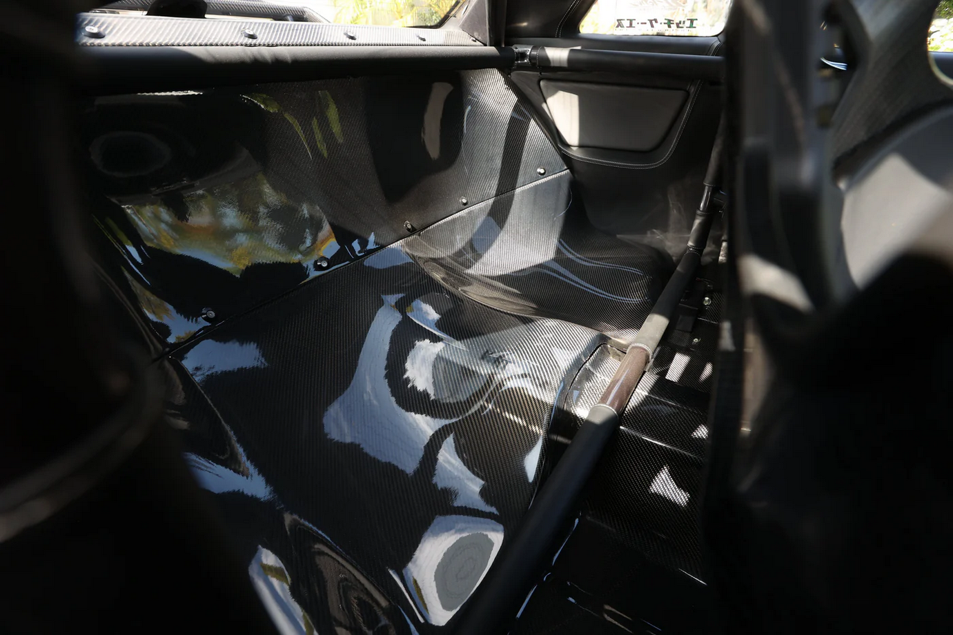 GReddy Garage Active Nissan Skyline GTR R32 Carbon Rear Seat Delete